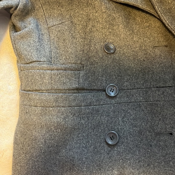 Le Chateau winter jacket - Picture 5 of 7